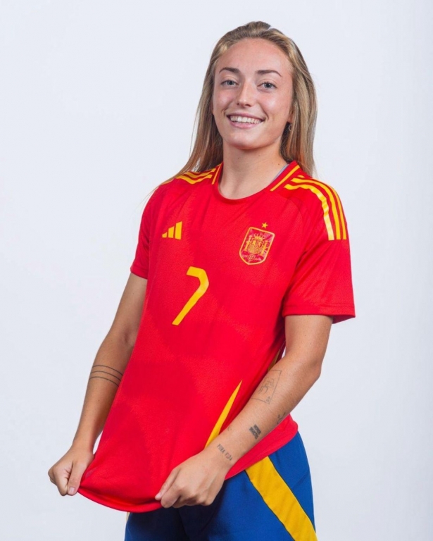 Ornella Vignola con la camiseta de la selección española (GCF) Ornella Vignola con la camiseta de la selección española (GCF)
