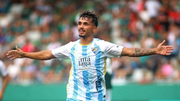 Kevin Medina podría vestir de rojiblanco (ESTADIO DEPORTIVO) Kevin Medina podría vestir de rojiblanco (ESTADIO DEPORTIVO)