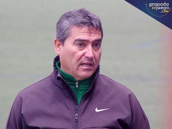 Miguel Ángel Fuster en su etapa como entrenador del CD Medina Lauxa (GRJ)