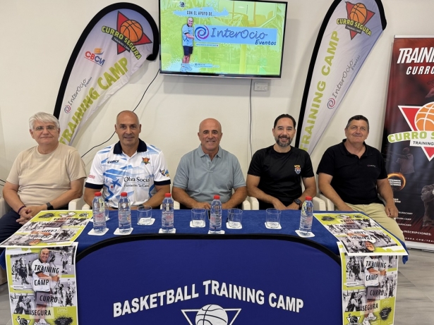 Presentación del Training Camp Curro Segura (AYTO. ALMUÑÉCAR)