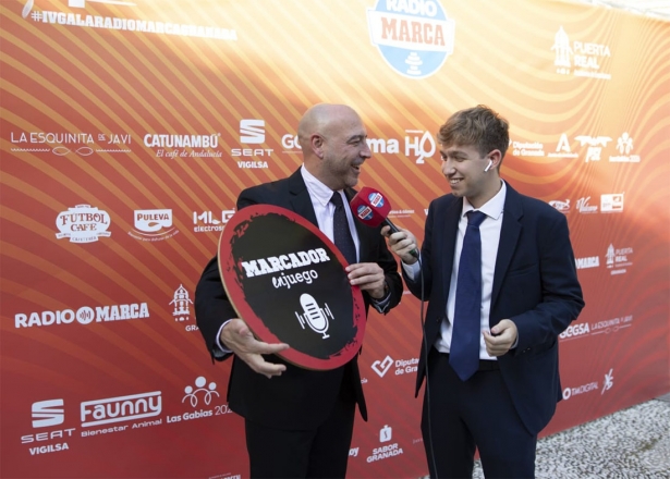 Javier Palma, productor de MarcadorEnJuego, en la última gala de Radio Marca Granada (ANTONIO L. JUÁREZ)