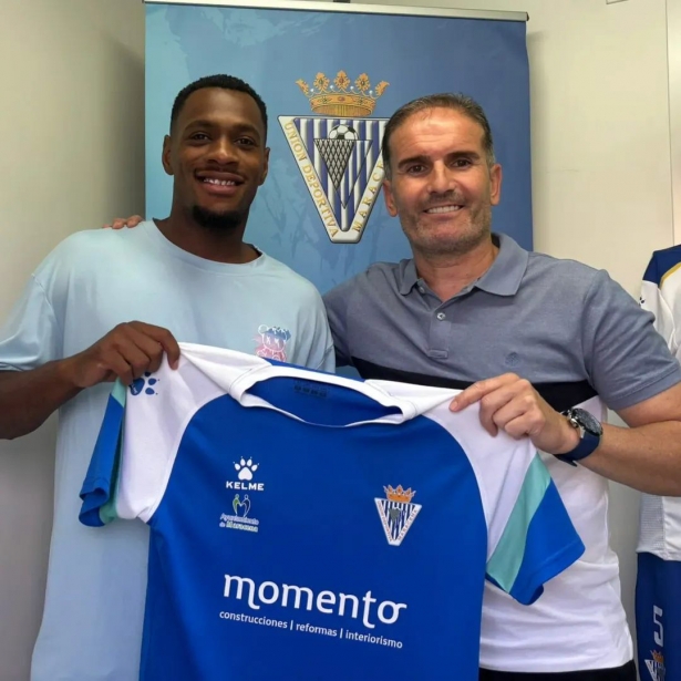 Marcley seguirá una temporada más con el Maracena (UD MARACENA)
