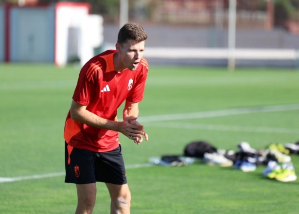 Gumbau se vuelve a marchar al Rayo (J. AZCOYTIA) Gumbau se vuelve a marchar al Rayo (J. AZCOYTIA)