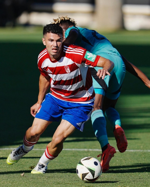 Casadesús tendrá que parar por culpa de un esguince de tobillo (GRANADA CF) Casadesús tendrá que parar por culpa de un esguince de tobillo (GRANADA CF)