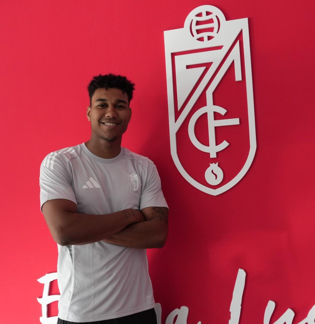 El Recre va añadiendi piezas a su plantilla (GRANADA CF)