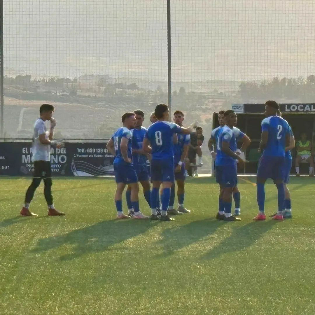 La UD Maracena celebra uno de los goles (ID MARACENA)