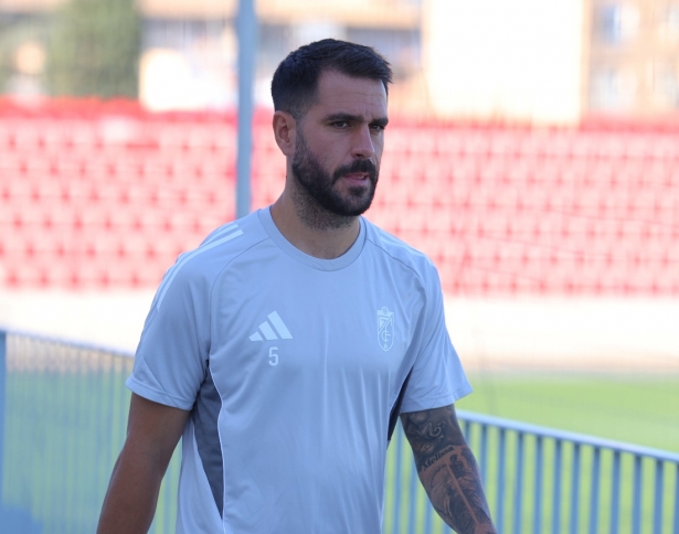 Insua se despide del Granada (J. AZCOYTIA) Insua se despide del Granada (J. AZCOYTIA)