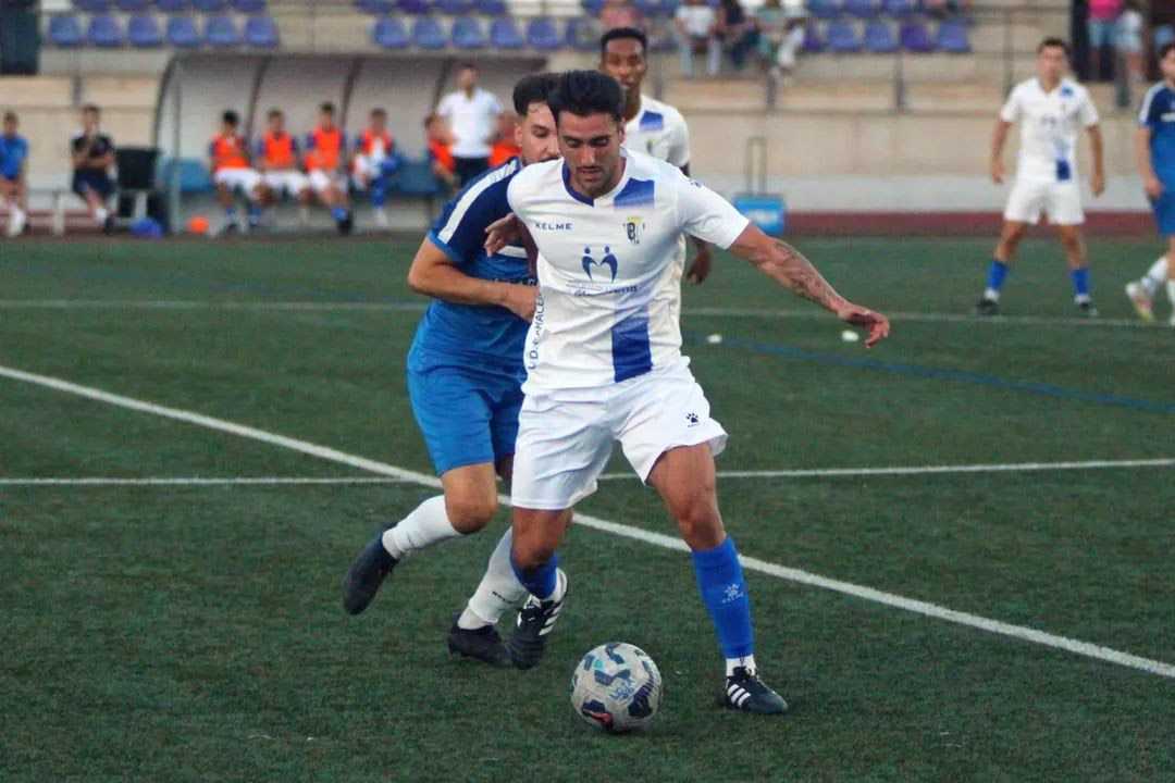 Loja y Maracena igualaron en la ida (IVÁN MÁRQUEZ/FOTO DEPORTE))