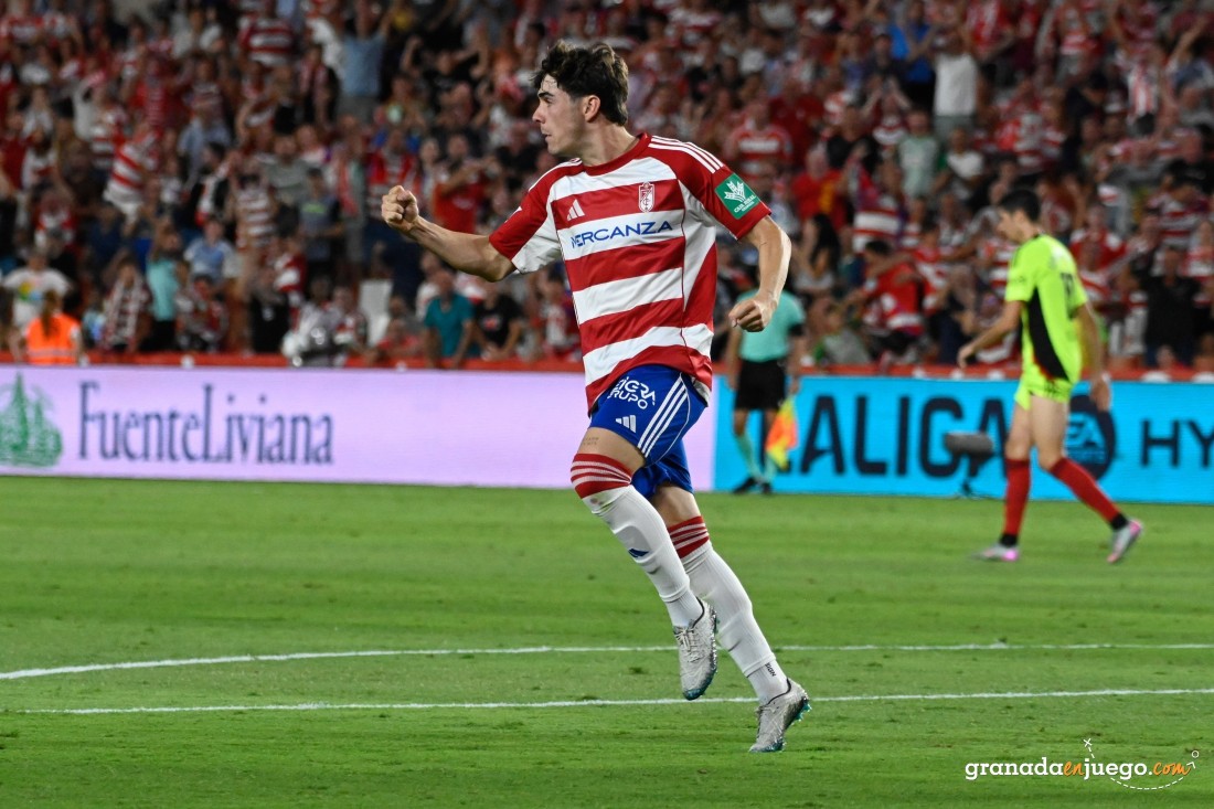 Pablo Sáenz revolucionó el partido (J.M. BALDOMERO)