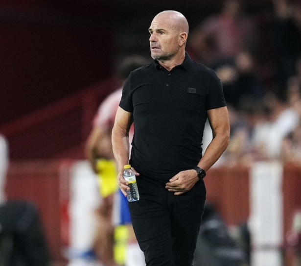 Paco López se ha llevado los tres puntos de Los Cármenes (LALIGA) Paco López se ha llevado los tres puntos de Los Cármenes (LALIGA)
