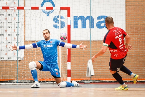 Solano marca uno de los goles (FRANCISCO NEYRA / A360 COMUNICACIÓN) Solano marca uno de los goles (FRANCISCO NEYRA / A360 COMUNICACIÓN)