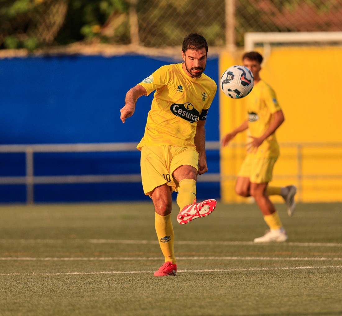 El Huétor Tájar quiere despegar (DIEGO LEMUS)