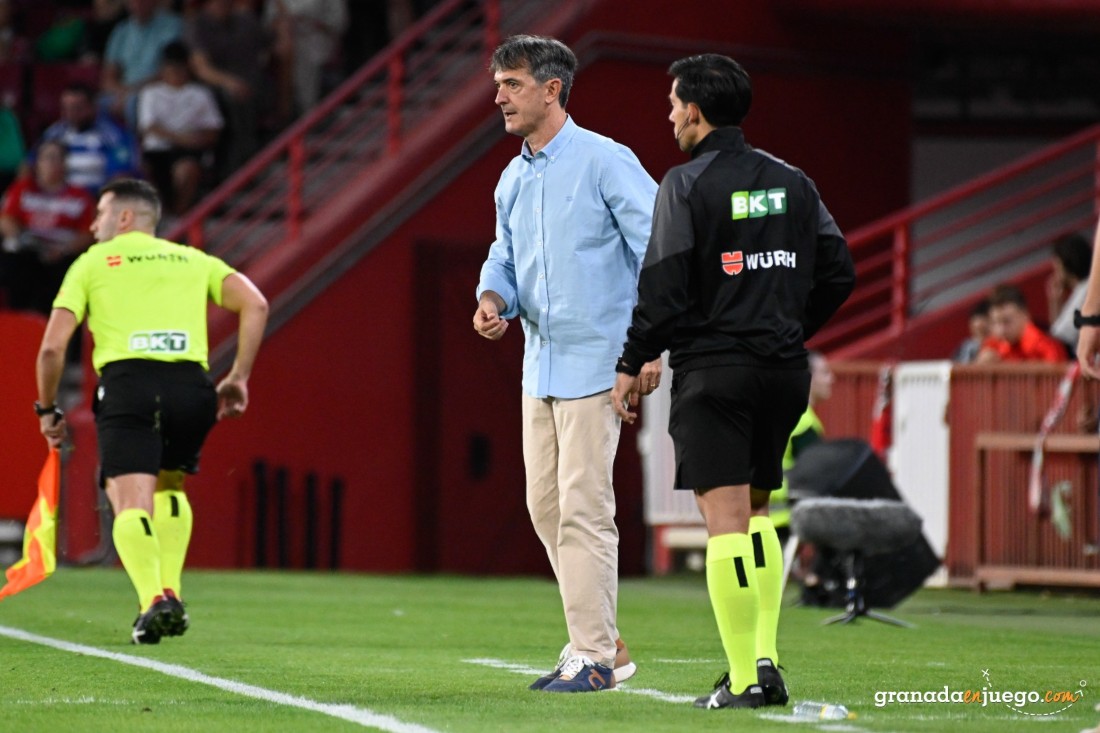 Pacheta ha terminado muy satisfecho con el partido de su equipo (J.M. BALDOMERO)