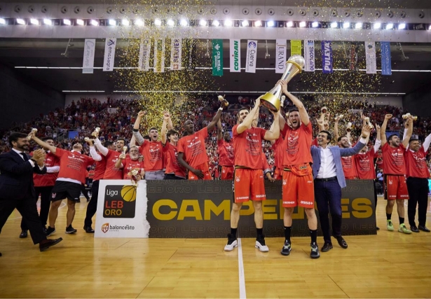 Celebración del ascenso del Covirán Granada a la Liga ACB (FCB GRANADA)