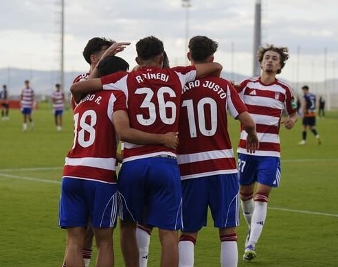 El Recre jugará en Peligros esta jornada (GRANADA CF) El Recre jugará en Peligros esta jornada (GRANADA CF)