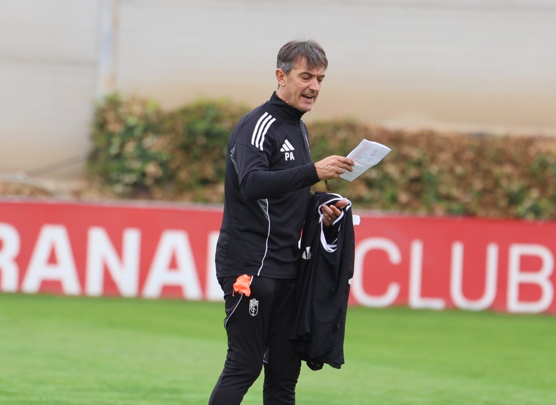 Pacheta espera que el equipo afine la puntería (J. AZCOYTIA)