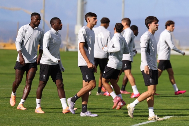 Flores, uno de los canteranos que está en la lista (J. AZCOYTIA)