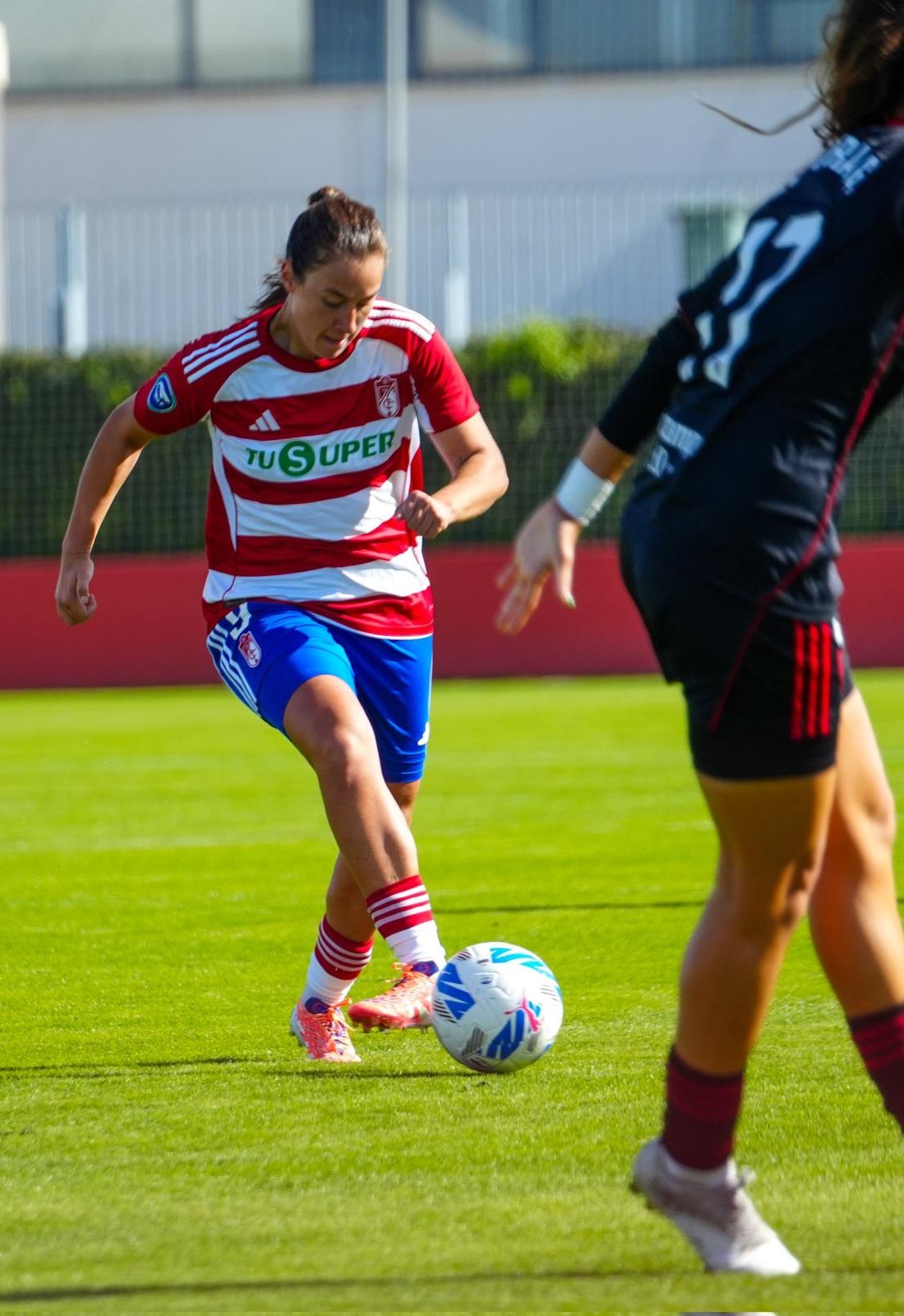 Las rojiblancas se medirán al Badalona (GRANADA CF)