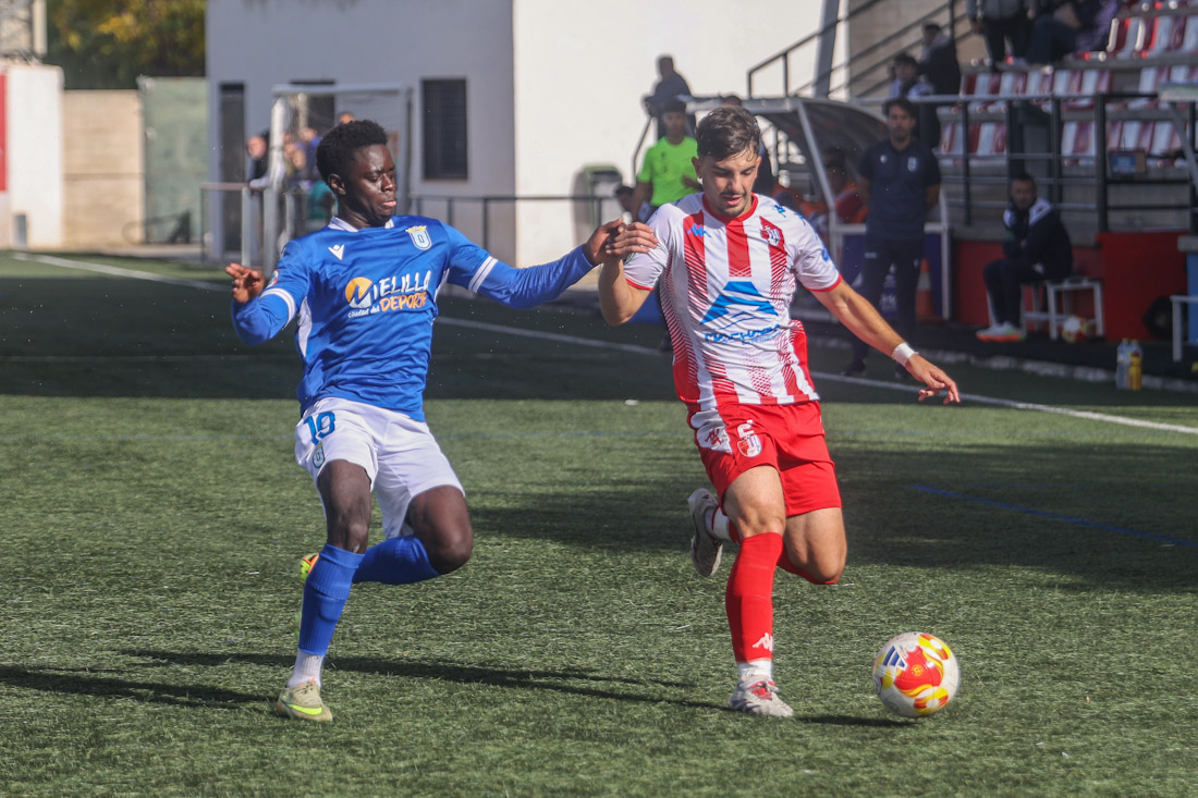 El Arenas de Armilla derrotó a la UD Melilla B (GPMEDIA)