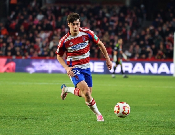 El Granada recibirá al Albacete para cerrar el año (J.M. BALDOMERO) El Granada recibirá al Albacete para cerrar el año (J.M. BALDOMERO)