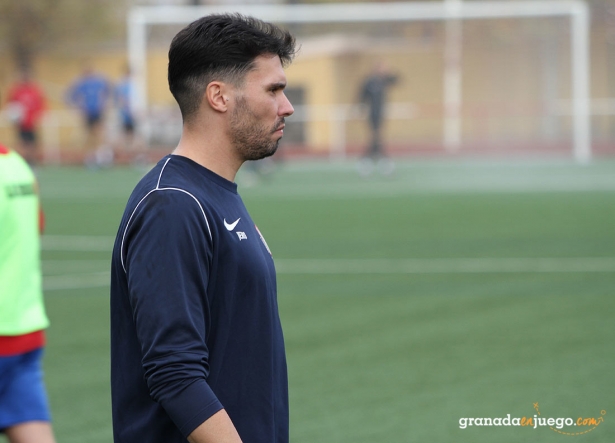 Jero , entrenador del Atlético La Zubia (J. PALMA) Jero , entrenador del Atlético La Zubia (J. PALMA)