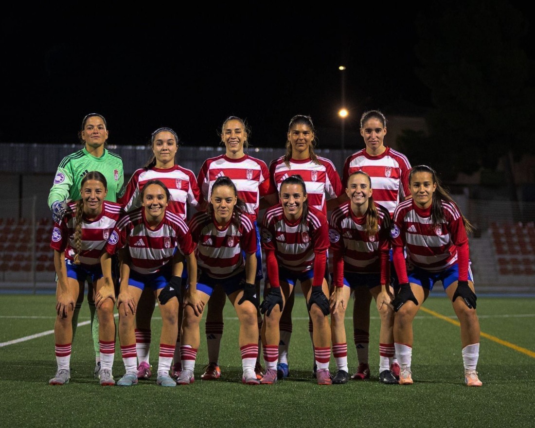 Las rojiblancas se tuvieron que conformar con el empate (GRANADA CF)