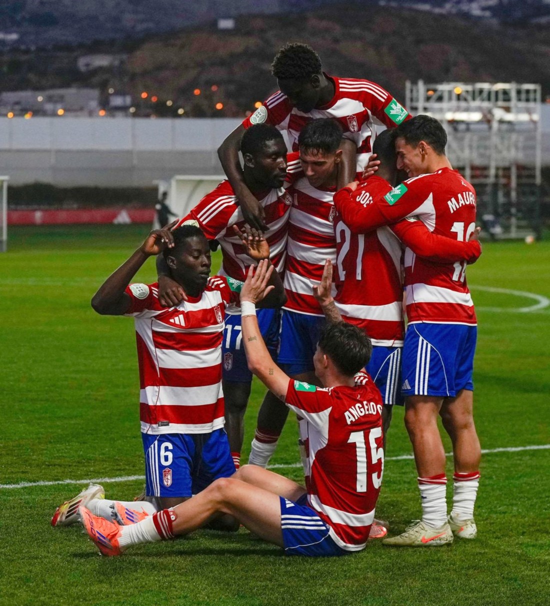 El Recre quiere cerrar el año con victoria (GRANADA CF)