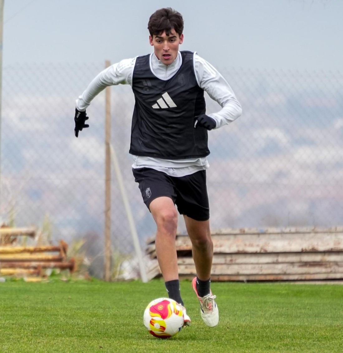 El Recre quiere sorprender al líder (GRANADA CF)