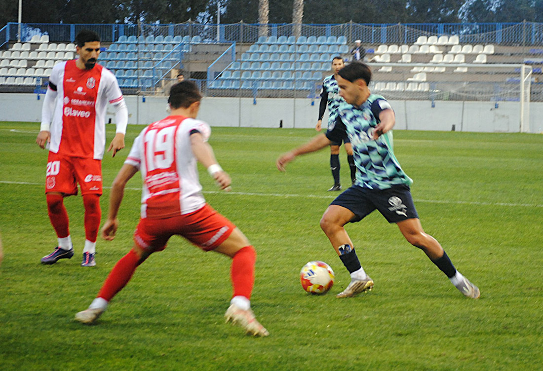 El CF Motril goleó al Torreperogil (SEMANARIO MUCHO DEPORTE)
