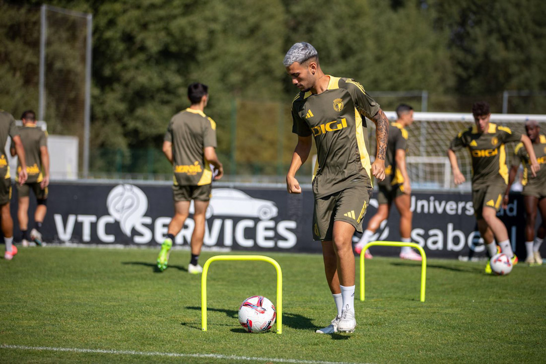 Diego Sánchez-Fabregas durante un entrenamiento con el Burgos CF