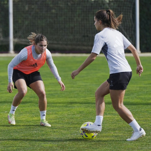 Las rojiblancas buscarán dar la sorpresa (GRANADA CF) Las rojiblancas buscarán dar la sorpresa (GRANADA CF)