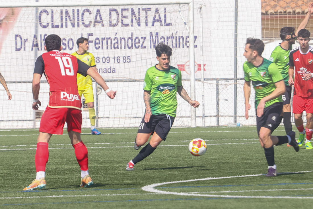 El CD Huétor Vega consiguió un importante triunfo (GPMEDIA)
