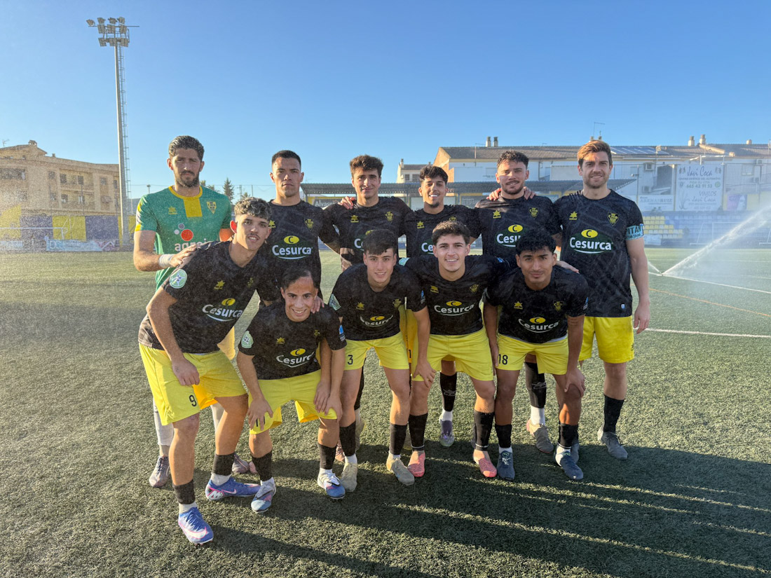 Once inicial del CD Huétor Tájar ante el Atlético Porcuna (CD HUÉTOR TÁJAR