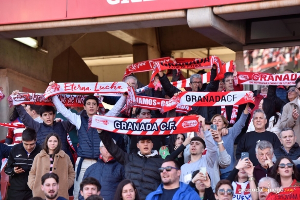 La afición rojiblanca afronta una nueva salida 