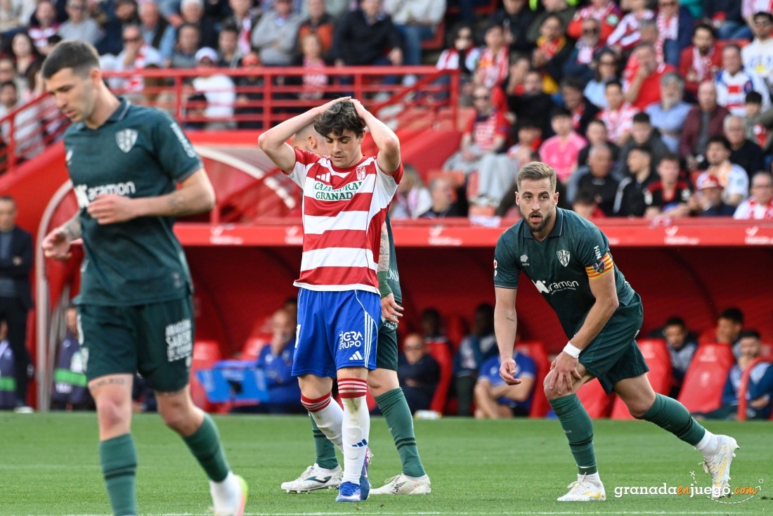Pablo Sáenz brilló ante el Huesca (J.M. BALDOMERO)