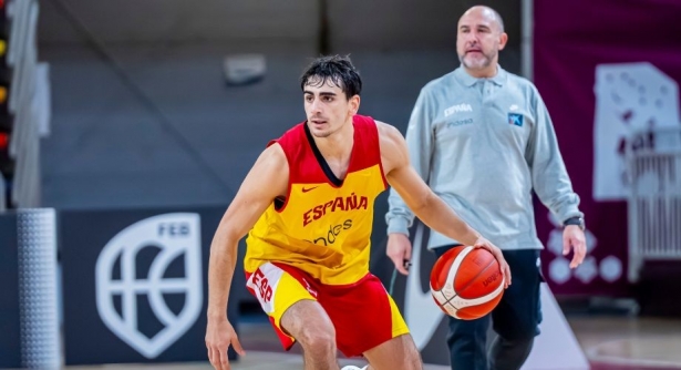 Cárdenas se ha asentado en la Selección española (GIGANTES DEL BASKET) Cárdenas se ha asentado en la Selección española (GIGANTES DEL BASKET)