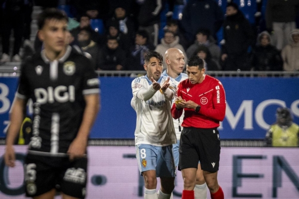 Gorka Etayo se vuelve a cruzar con el Granada Gorka Etayo se vuelve a cruzar con el Granada