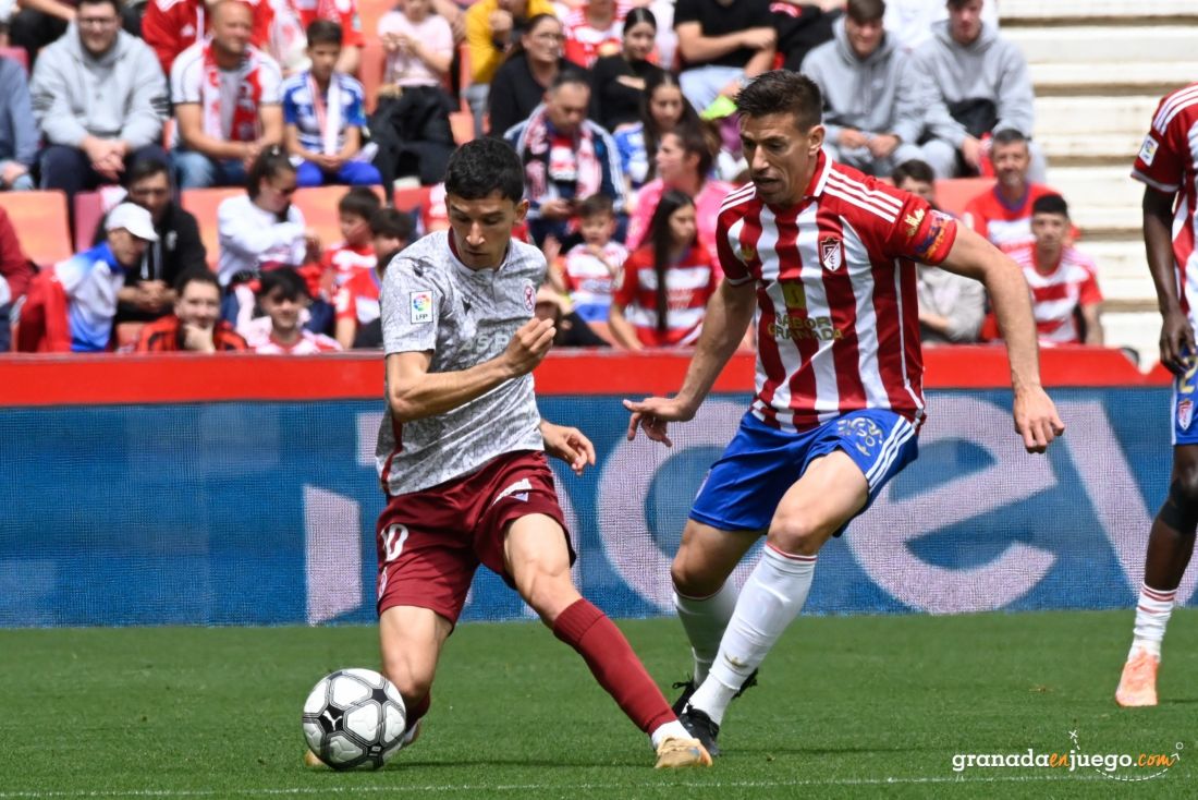 Alcaraz cuajó un gran partido (J.M. BALDOMERO)