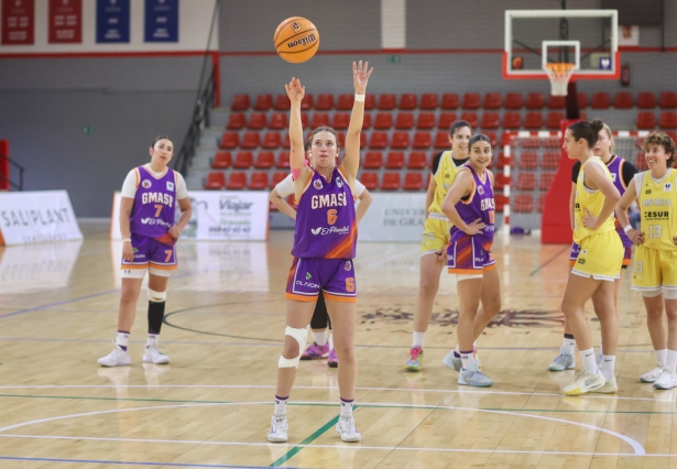 Carmen Villanueva durante un partido de esta temporada (GPMEDIA)