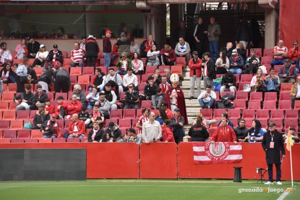 La afición rojiblanca volverá a estar con el equipo (J.M. BALDOMERO) La afición rojiblanca volverá a estar con el equipo (J.M. BALDOMERO)