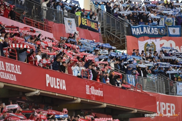 Ante el Málaga la afición visitante también se dejó notar (J.M. BALDOMERO) Ante el Málaga la afición visitante también se dejó notar (J.M. BALDOMERO)