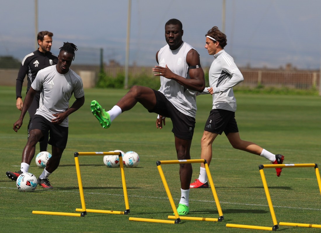 Diaby ha vuelto a trabajar con el grupo (J. AZCOYTIA)