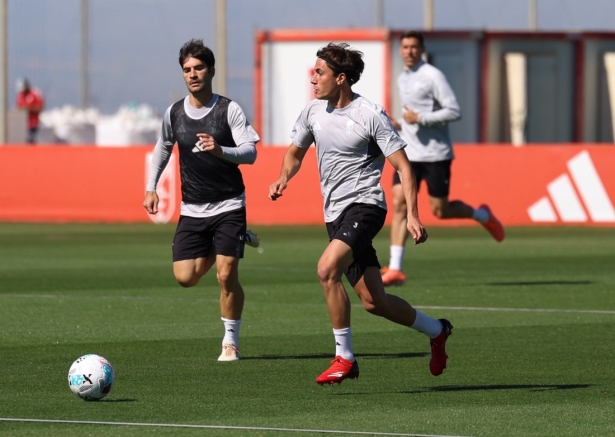 Hormigo vuelve al once (J. AZCOYTIA)