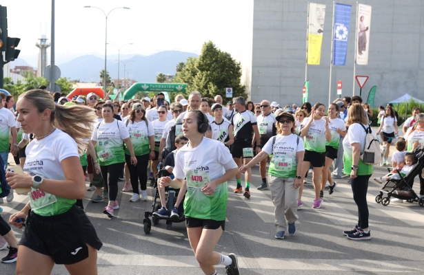 Granada en marcha contra el cáncer (GPMEDIA)