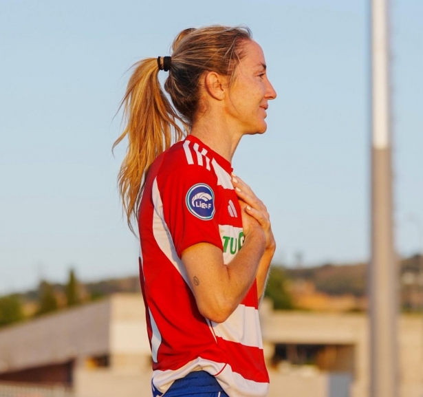 Lauri se despidió de su afición (GRANADA CF)