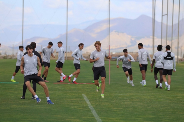 El equipo rojiblanco ya está de vacaciones (J. AZCOYTIA) El equipo rojiblanco ya está de vacaciones (J. AZCOYTIA)