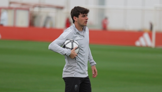 Pablo Sáenz se despide del Granada (J. AZCOYTIA) Pablo Sáenz se despide del Granada (J. AZCOYTIA)