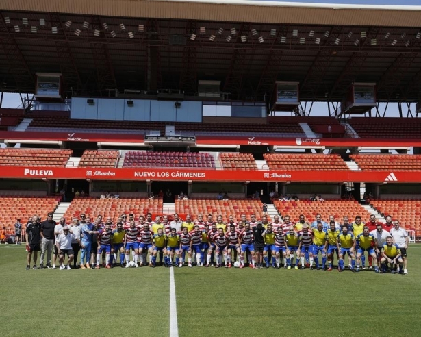 Los veteranos del Granada y Cádiz se han medido en Los Cármens (GRANADA CF) Los veteranos del Granada y Cádiz se han medido en Los Cármens (GRANADA CF)