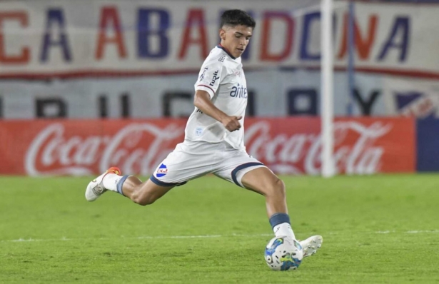 Thiago Helguera durante su etapa en Nacional Thiago Helguera durante su etapa en Nacional
