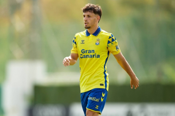 Gil, otro futbolista en el radar del Granada Gil, otro futbolista en el radar del Granada